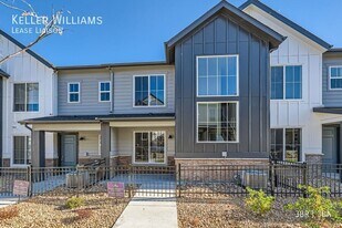 477 Millwall Cir in Castle Pines, CO - Building Photo