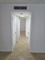 1335 S Dixie Hwy in Deerfield Beach, FL - Building Photo