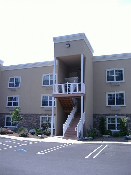 Stokes Avenue Apartments in East Stroudsburg, PA - Foto de edificio