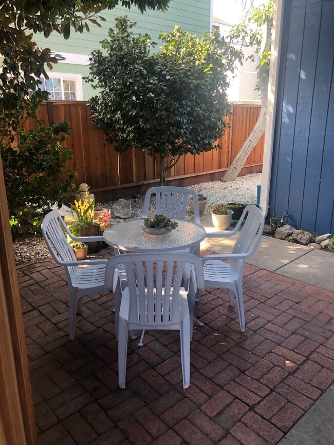 135 Bixby St in Santa Cruz, CA - Building Photo - Building Photo