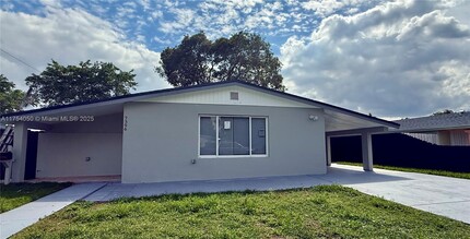 7396 Cleveland St in Hollywood, FL - Building Photo - Building Photo