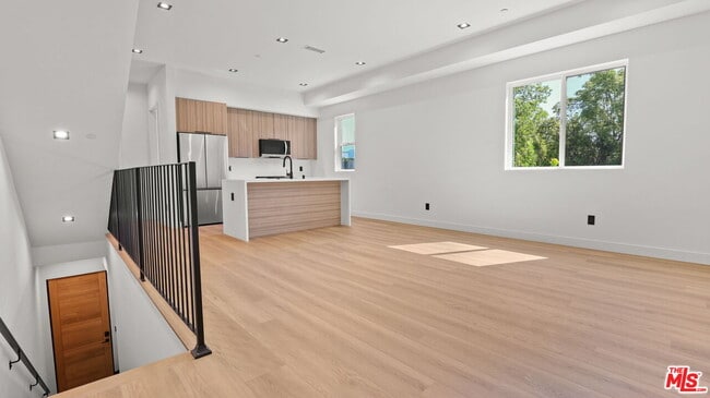 property at 10842 Peach Grove St