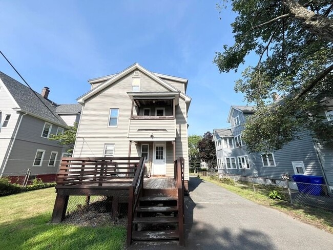 property at 216 Oak Grove Ave