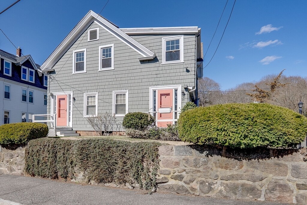 31 High St in Beverly, MA - Building Photo