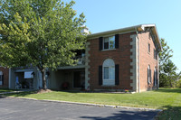 Sunset Court Apartments photo'