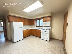 1807 Jeanne St in Champaign, IL - Building Photo - Building Photo