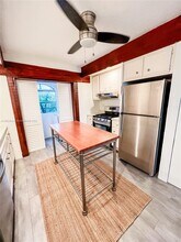 320 W 55th St in Miami Beach, FL - Building Photo - Building Photo