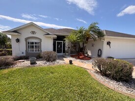 131 Orange Rd NE in Lake Placid, FL - Building Photo