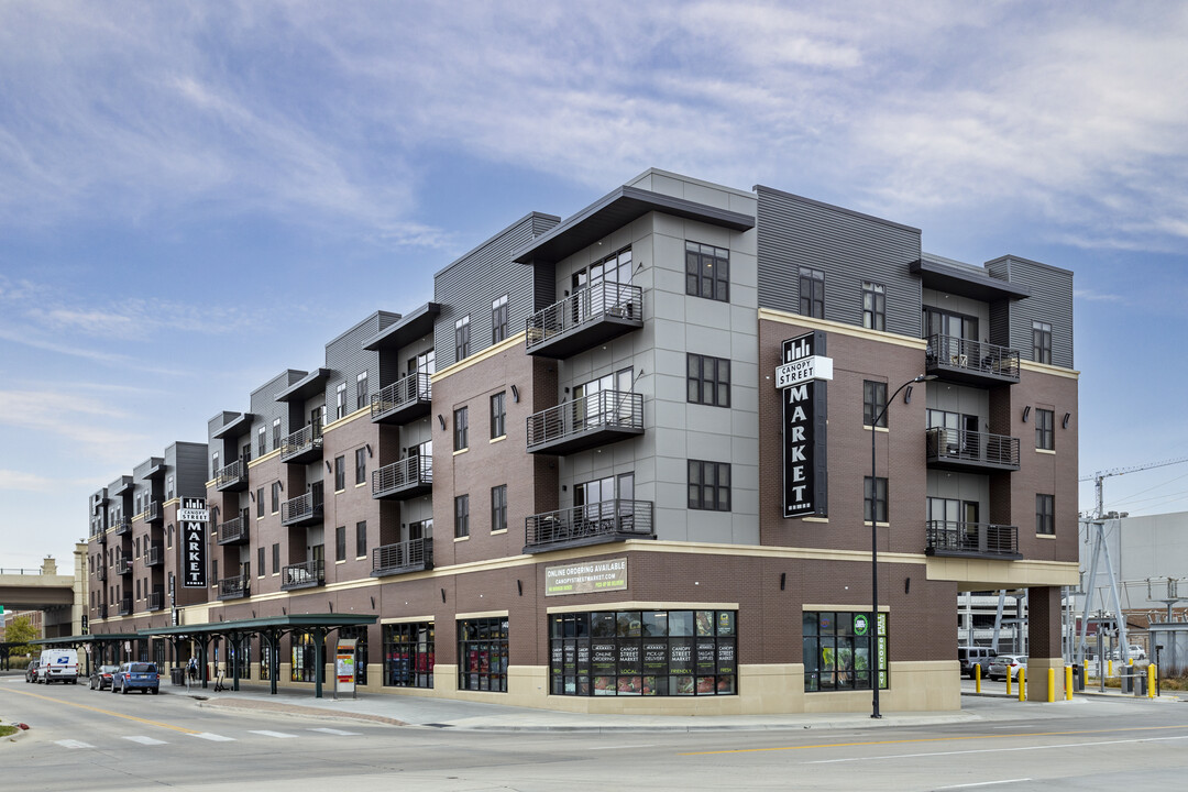 Canopy Row in Lincoln, NE - Building Photo