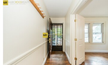 50-52 Hobson St, Unit 1 in Boston, MA - Foto de edificio - Building Photo