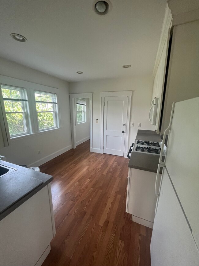 99 Chesbrough Rd, Unit 99 in Boston, MA - Building Photo - Building Photo