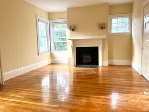 15 Auburn St in Brookline, MA - Foto de edificio - Building Photo