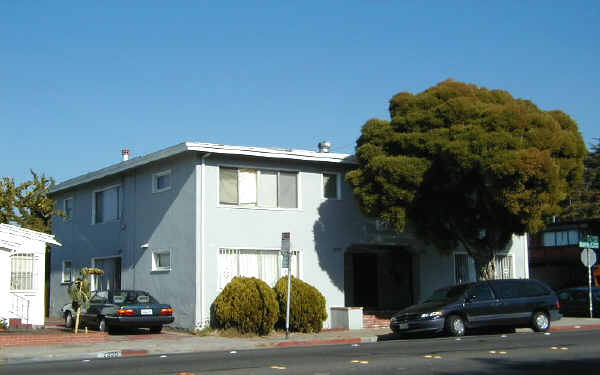 2563 Barrett Ave in Richmond, CA - Building Photo - Building Photo