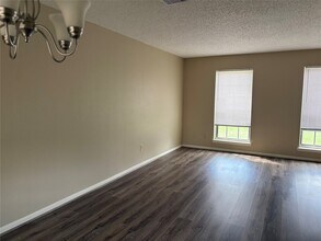 3310 Mulberry Hill Ln in Houston, TX - Building Photo - Building Photo