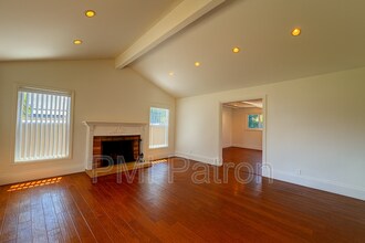 11391 Davenport Rd in Los Alamitos, CA - Building Photo - Building Photo