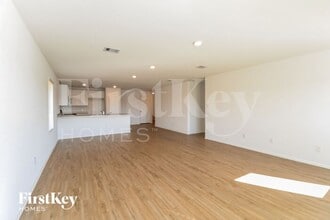 508 Maple Bnd Ln in La Marque, TX - Building Photo - Building Photo