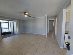 1815 Marbeth St in Sarasota, FL - Building Photo - Building Photo