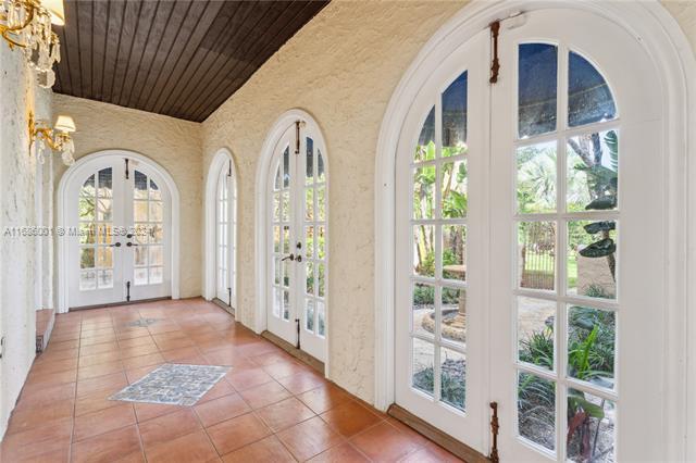 1231 Ferdinand St in Coral Gables, FL - Building Photo