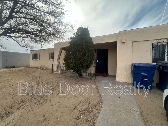 1521 Del Monte Trail SW in Albuquerque, NM - Building Photo - Building Photo