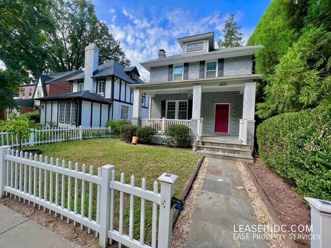 5820 Broad Branch Rd NW in Washington, DC - Building Photo - Building Photo