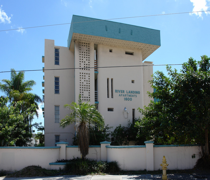 River Landing Apartments in Miami, FL - Foto de edificio