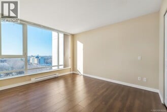 5028 Kwantlen St in Richmond, BC - Building Photo - Building Photo