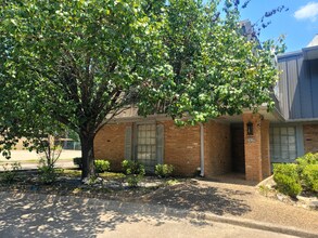 2820 N Fourth St in Longview, TX - Building Photo - Building Photo