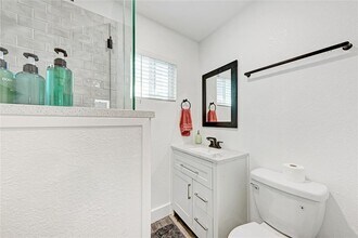 2302 Leon St in Austin, TX - Building Photo - Building Photo