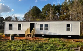 4502 Jacksonville Rd in Tallapoosa, GA - Building Photo