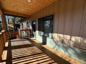 52810 Sugar Pine Dr in Idyllwild, CA - Building Photo - Building Photo