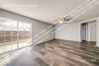 8010 Chestnut Barr Dr in Converse, TX - Building Photo - Building Photo