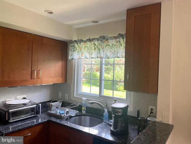 3526 Valley Dr in Alexandria, VA - Building Photo - Building Photo