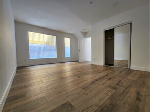 543 N Kingsley Dr in Los Angeles, CA - Building Photo - Building Photo