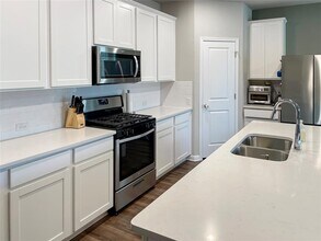 897 Lone Peak Wy in Dripping Springs, TX - Building Photo - Building Photo