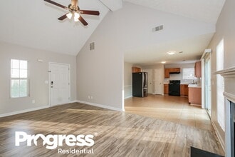 458 Old Tree Dr in Jackson, GA - Building Photo - Building Photo