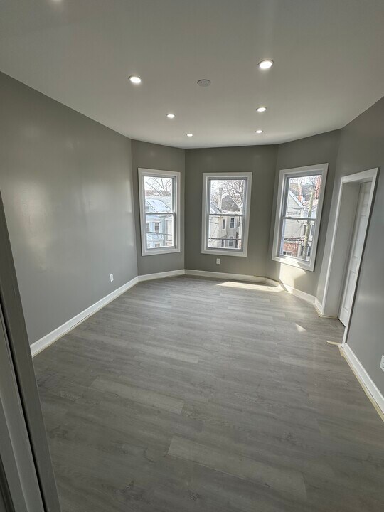 260 S 6th St, Unit Apt #3 in Newark, NJ - Foto de edificio