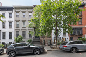 168 E 93rd St in New York, NY - Building Photo - Building Photo