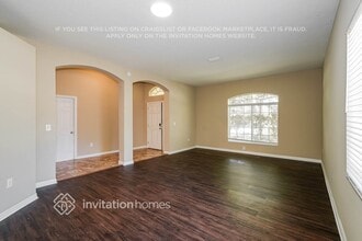 19109 Cypress Green Dr in Lutz, FL - Building Photo - Building Photo