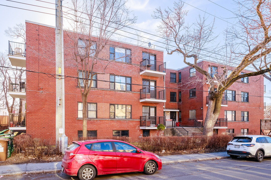 5120 Édouard-Montpetit Boul in Montréal, QC - Building Photo