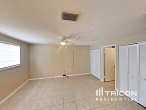 5912 92nd Ave N in Pinellas Park, FL - Building Photo - Building Photo