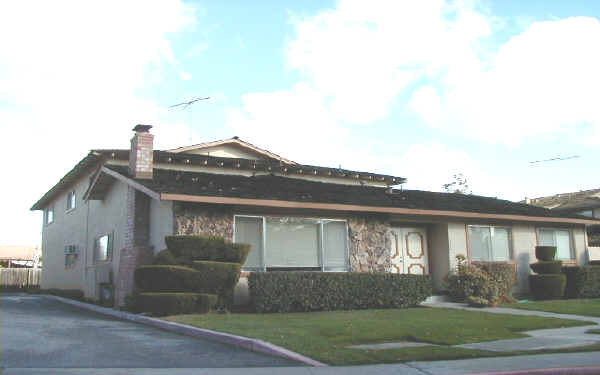 511 Granger Ter in Sunnyvale, CA - Foto de edificio - Building Photo