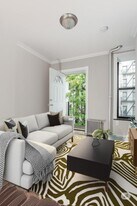 422 E 9th St, Unit 10 in New York, NY - Building Photo