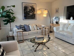 17 Westbury E in Deerfield Beach, FL - Building Photo - Building Photo