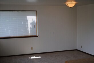 1730 Dexter Ave N in Seattle, WA - Building Photo - Building Photo