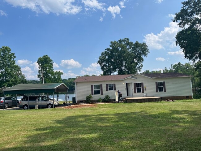 property at 571 Berry Shoals Rd