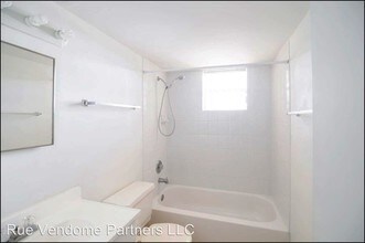 6960 Rue Vendome in Miami, FL - Building Photo - Building Photo