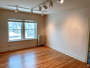 2716 Humboldt Ave S in Minneapolis, MN - Building Photo - Building Photo