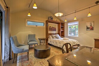 1942 Cno. A Los Cerros in Menlo Park, CA - Building Photo - Building Photo