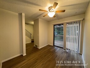 7615 63rd Ave N in Minneapolis, MN - Foto de edificio - Building Photo