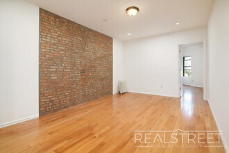 Spacious 2 BR in Heart of Park Slope in Brooklyn, NY - Building Photo - Building Photo